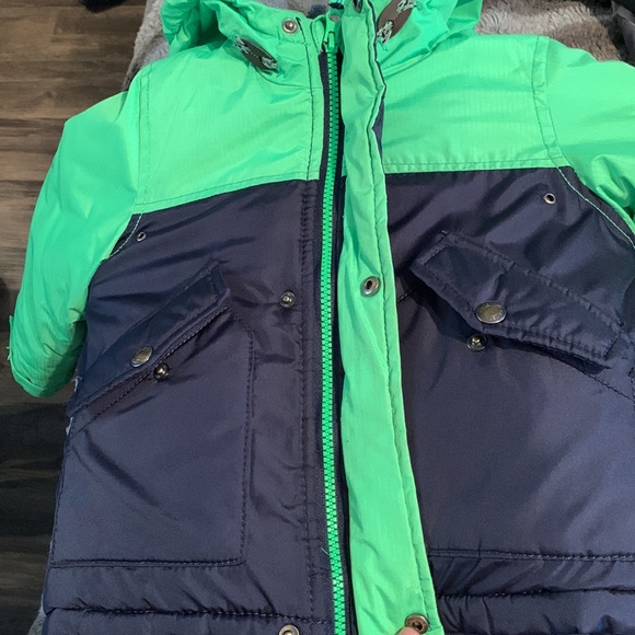 Carters coat and snow pants - Picture 4 of 4